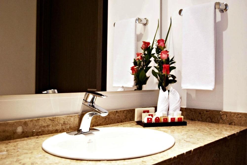Best Western Calleja Suites Bogotá Eksteriør bilde